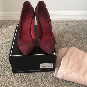 Suede burgundy heels